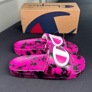 Champion Women’s Slides Size 6 NIB
